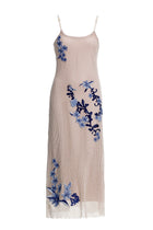 Click to visit Vestido Adelaida